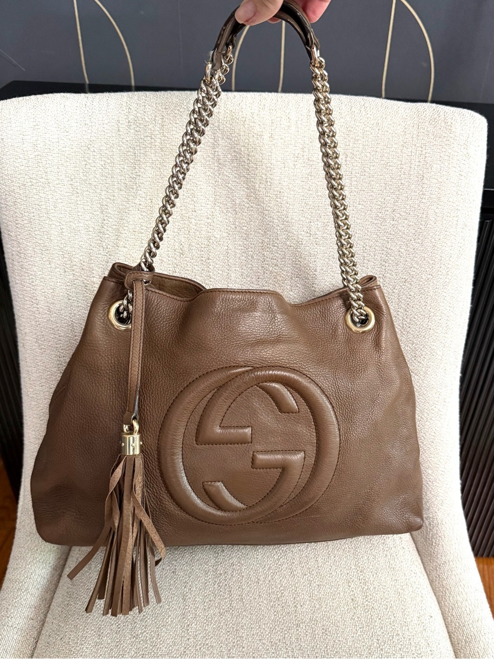Authentic Gucci Soho Pebbled Calfskin brown leather tote bag gold chains medium